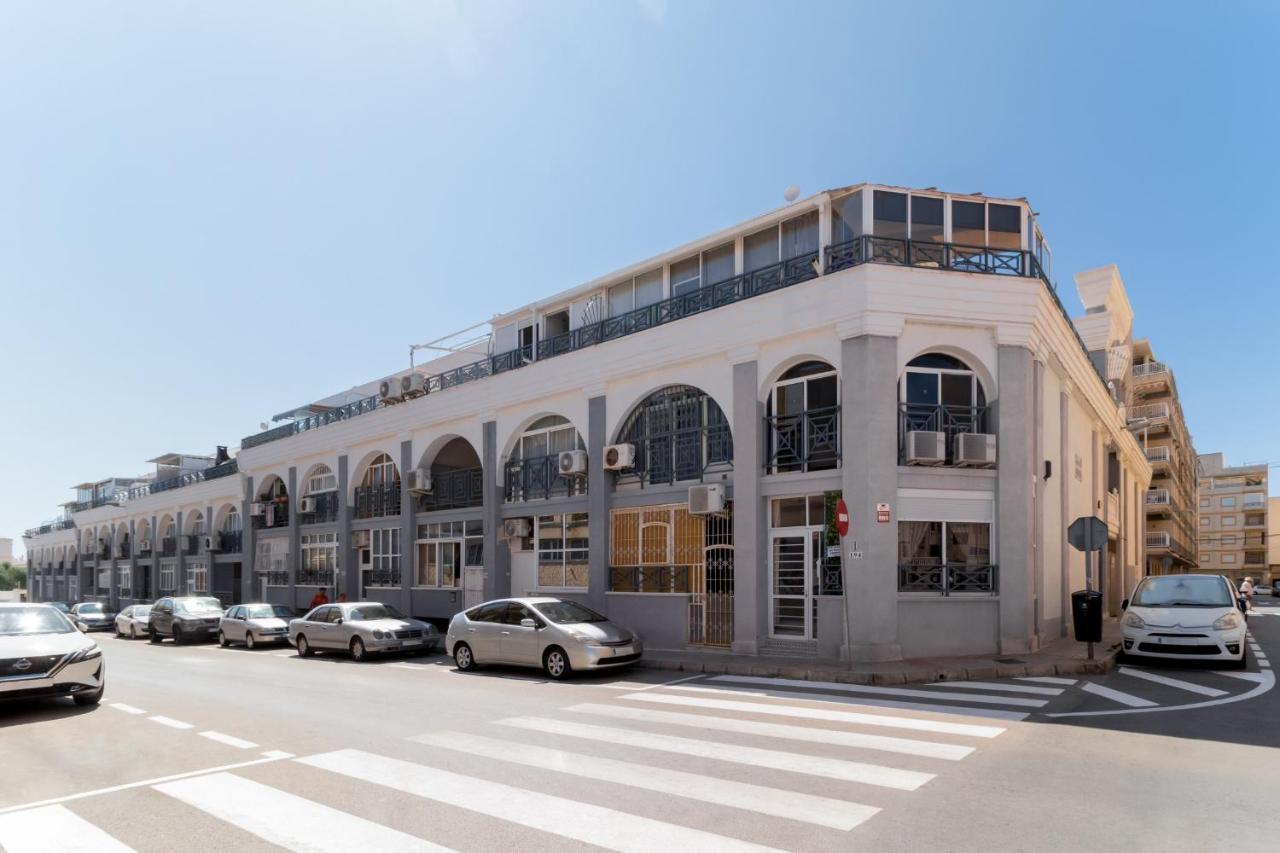 Apartamento Maximo Torrevieja Dış mekan fotoğraf